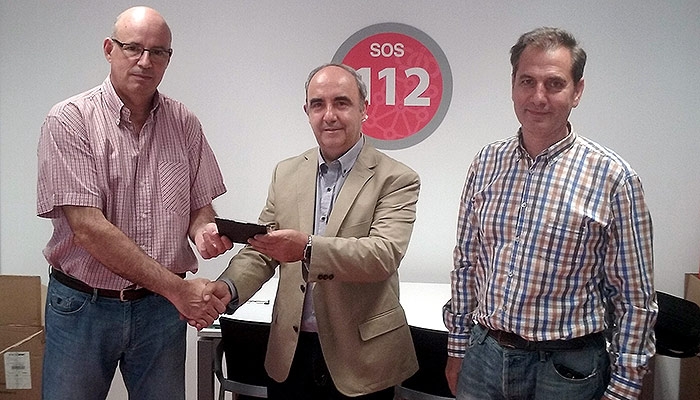 Santiago Pangua con los responsables de protección civil de Navarra